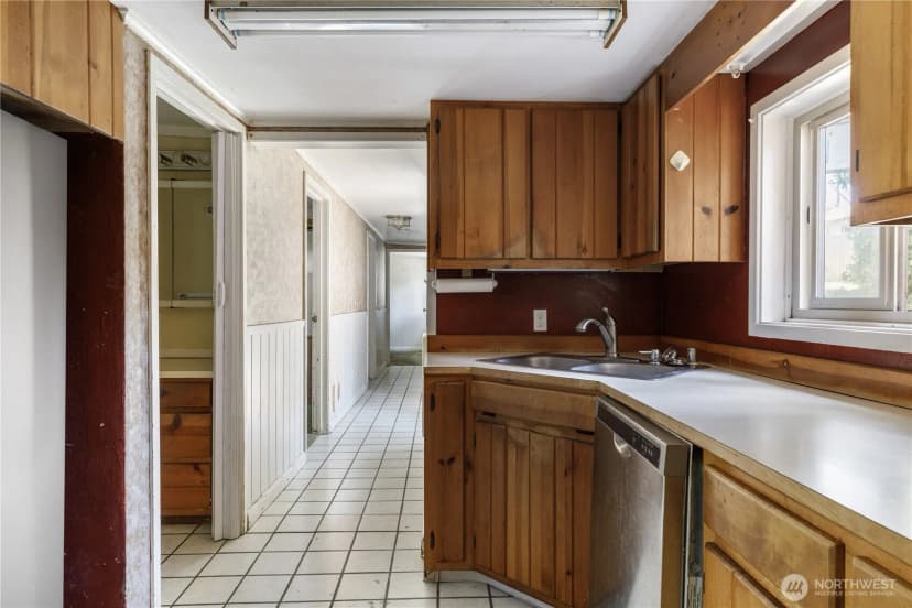 Property photo for 1066 View Ridge Drive, Oak Harbor photo 14