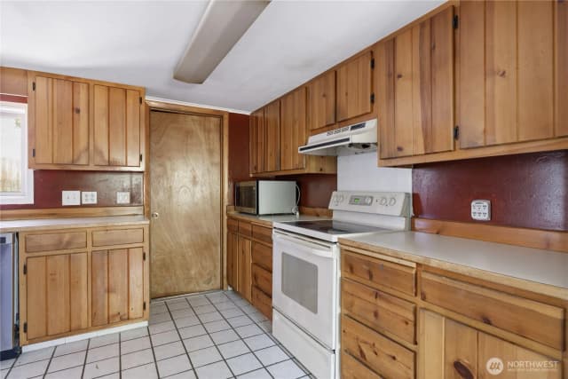 Property photo for 1066 View Ridge Drive, Oak Harbor photo 5
