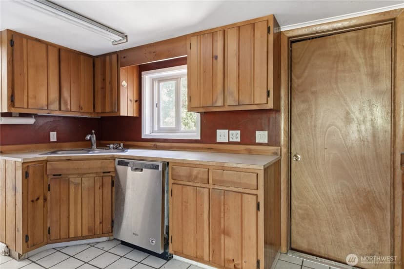 Property photo for 1066 View Ridge Drive, Oak Harbor photo 13