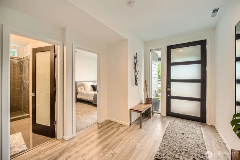 Property photo for 32994 Cedar Avenue Se, Black Diamond photo 8