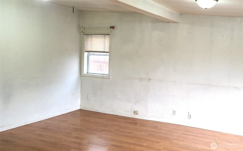 Property photo for 529 N 103rd Street, Seattle photo 20
