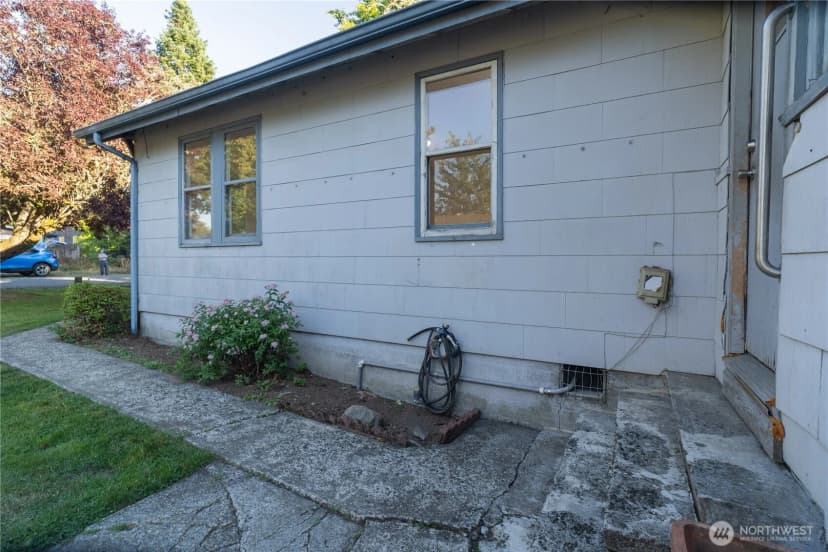 Property photo for 1203 Garrison Street Ne, Olympia photo 32