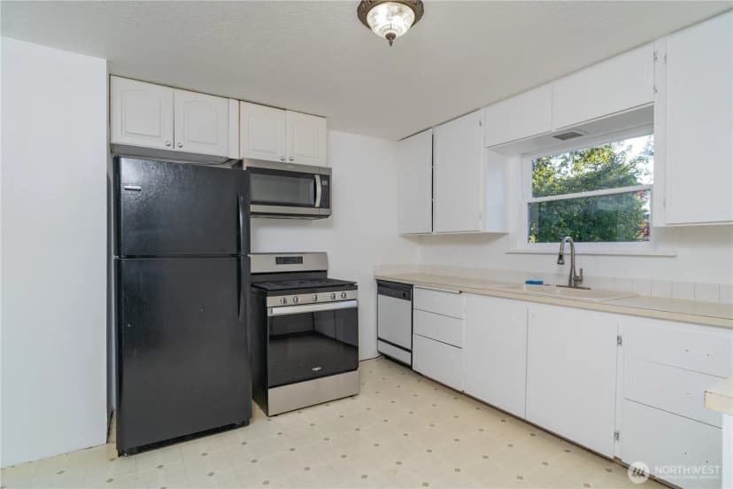 Property photo for 1203 Garrison Street Ne, Olympia photo 11