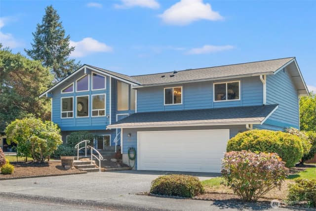 Property photo for 10526 237th Place Sw, Edmonds photo 4