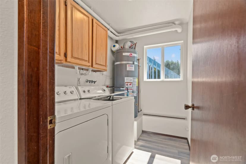 Property photo for 10526 237th Place Sw, Edmonds photo 26