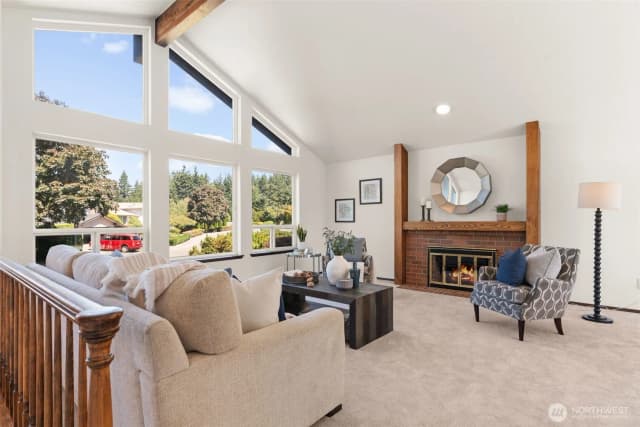 Property photo for 10526 237th Place Sw, Edmonds photo 5