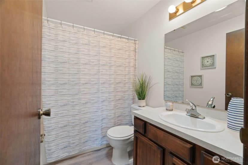 Property photo for 10526 237th Place Sw, Edmonds photo 20