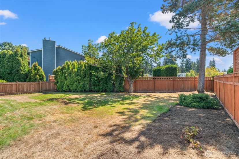 Property photo for 10526 237th Place Sw, Edmonds photo 29