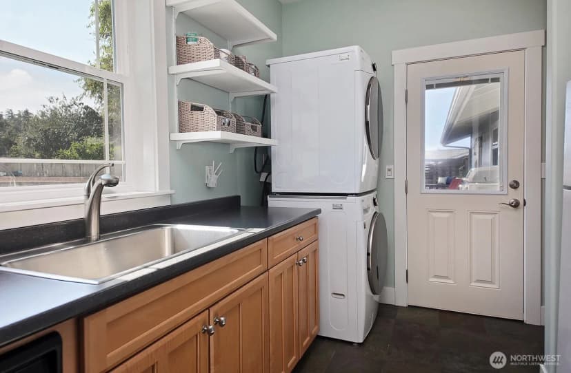 Property photo for 703 Ne 6th Street, Coupeville photo 16