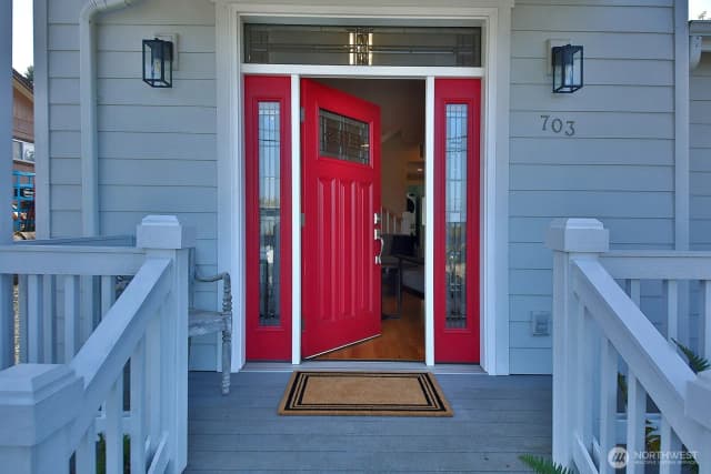 Property photo for 703 Ne 6th Street, Coupeville photo 3