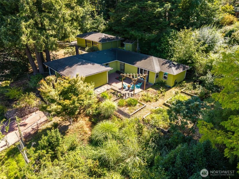Property photo for 3411 Sunset Beach Drive Nw, Olympia photo 4