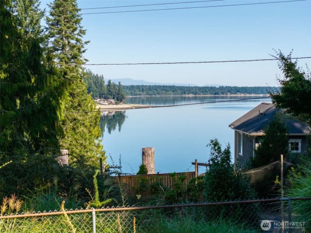 Property photo for 3411 Sunset Beach Drive Nw, Olympia