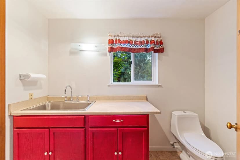 Property photo for 9625 101st Avenue Ne, Arlington photo 18