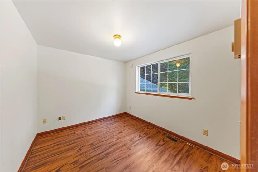 Property photo for 9625 101st Avenue Ne, Arlington photo 16