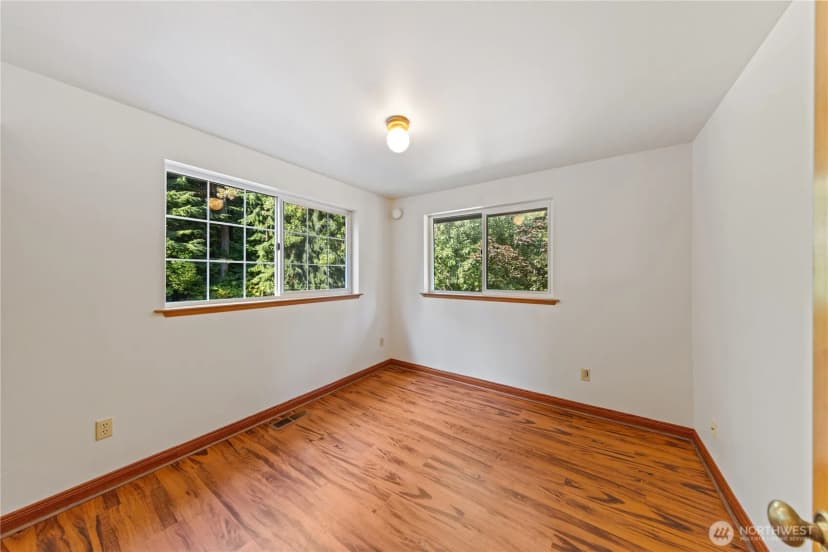 Property photo for 9625 101st Avenue Ne, Arlington photo 14