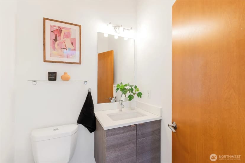 Property photo for 2510 S Dearborn Street, Seattle photo 15