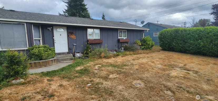 Property photo for 11113 6th Avenue W, Everett photo 2