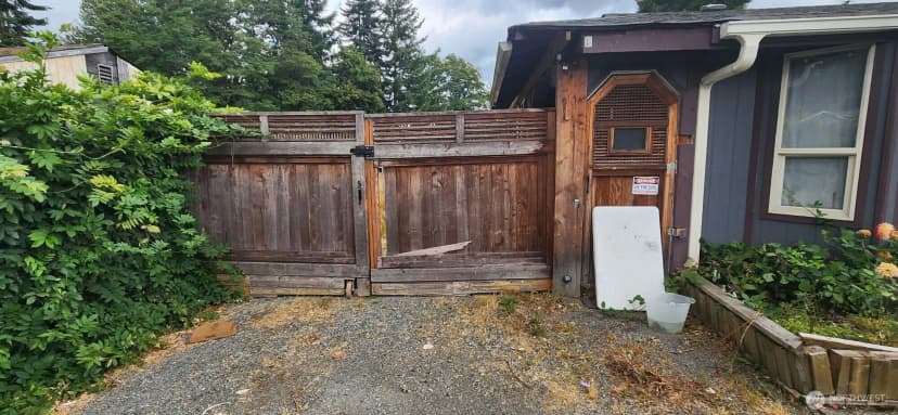 Property photo for 11113 6th Avenue W, Everett photo 7