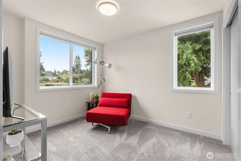 Property photo for 5915 Fauntleroy Way Sw #d, Seattle photo 18