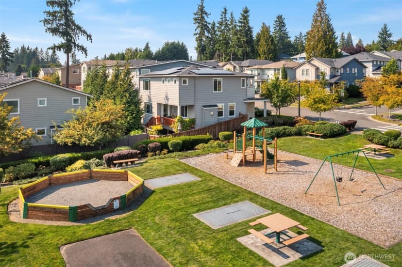 Property photo for 13441 Ne 129th Drive, Kirkland photo 32