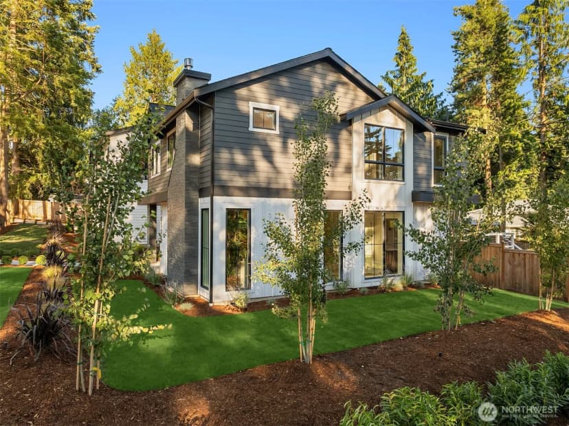 Property photo for 10505 Ne 112th Street, Kirkland photo 32