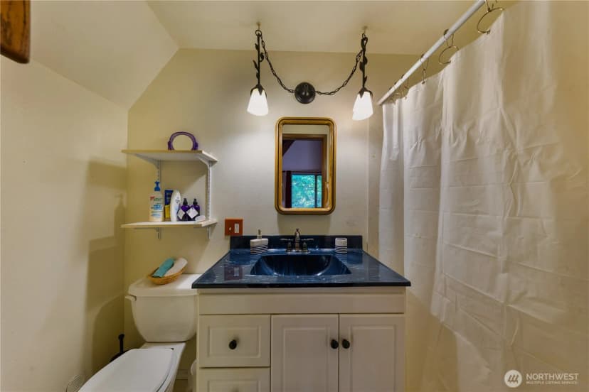 Property photo for 548 Klamath Drive, La Conner photo 16