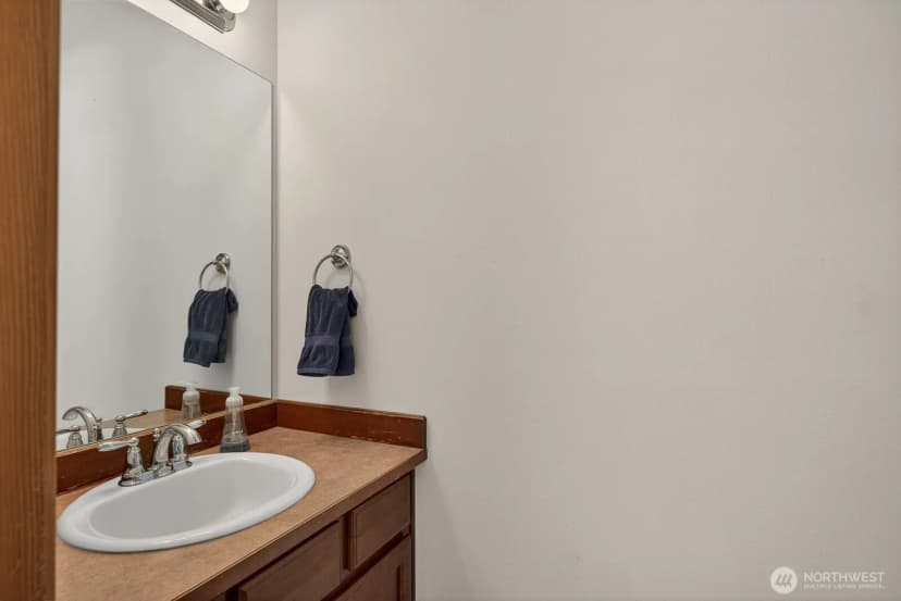 Property photo for 28302 70th Avenue Nw, Stanwood photo 14