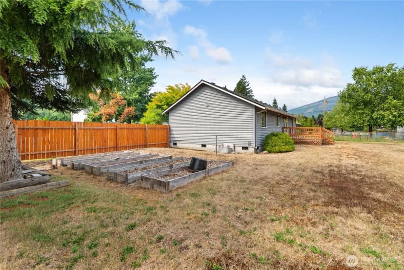 Property photo for 618 Tamara Lane, Darrington photo 23