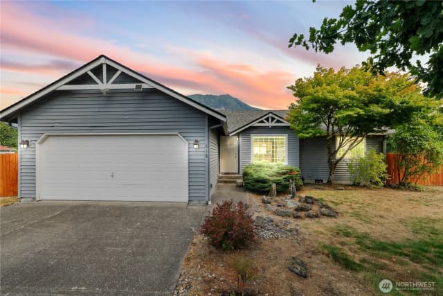 Property photo for 618 Tamara Lane, Darrington photo 2