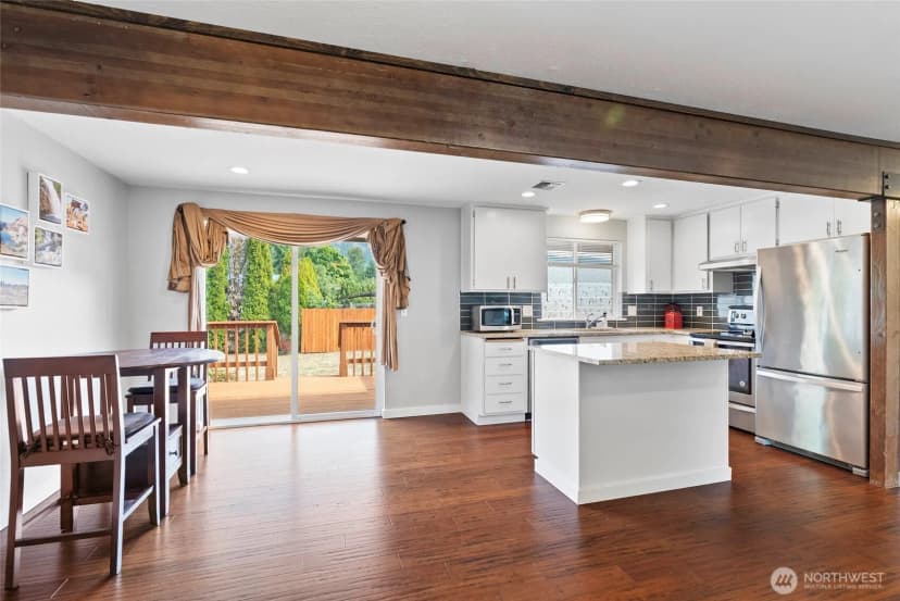 Property photo for 618 Tamara Lane, Darrington photo 6