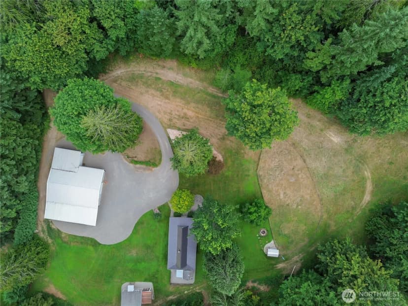 Property photo for 31025 186th Place Se, Kent photo 2