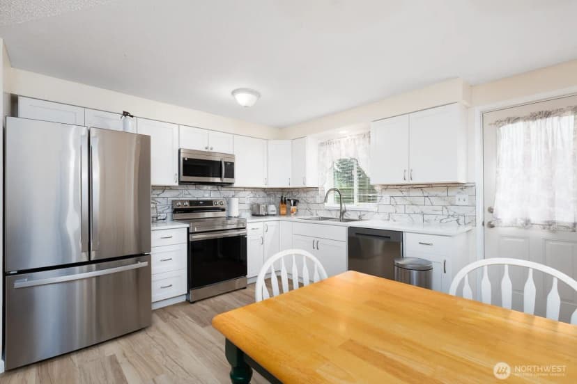 Property photo for 17505 5th Avenue Ct E, Spanaway photo 9