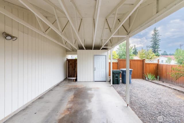 Property photo for 17505 5th Avenue Ct E, Spanaway photo 4