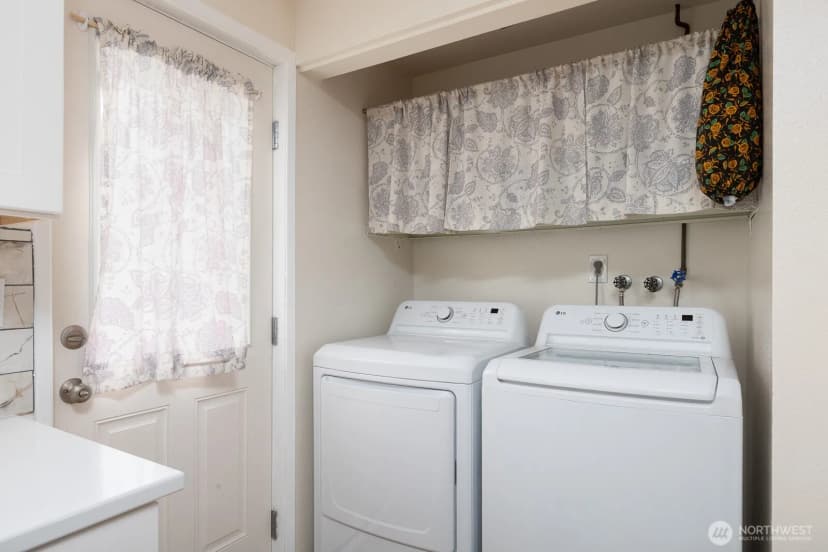 Property photo for 17505 5th Avenue Ct E, Spanaway photo 14