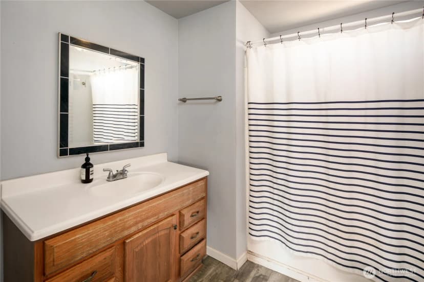 Property photo for 910 Sauk Avenue, Darrington photo 11