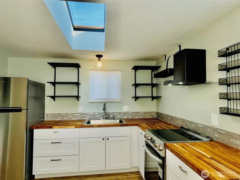 Property photo for 545 Hendricks Street #13, Port Townsend photo 8