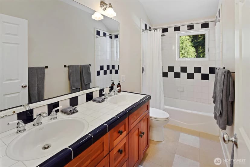 Property photo for 10050 And 10052 Ne Winthers Road, Bainbridge Island photo 29