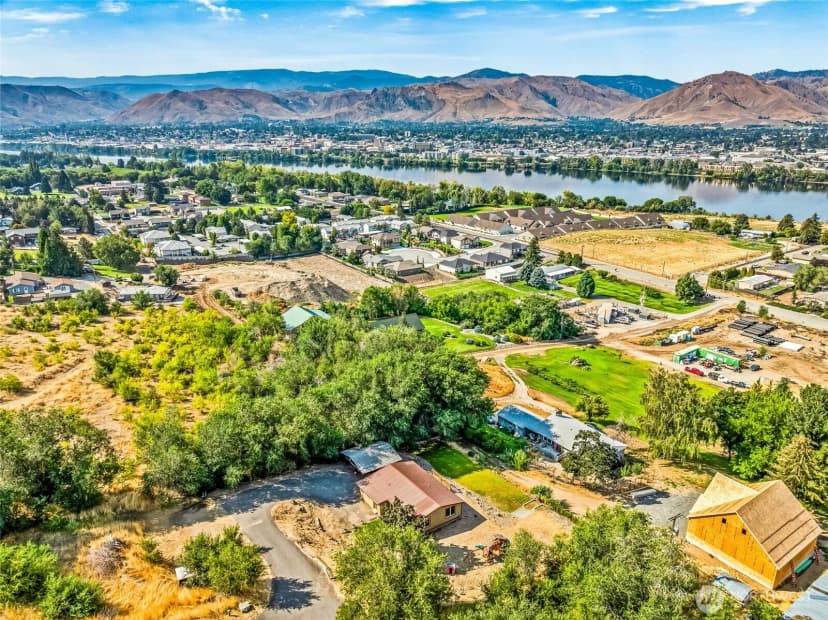 Property photo for 2152 Sunset Hwy, East Wenatchee photo 8