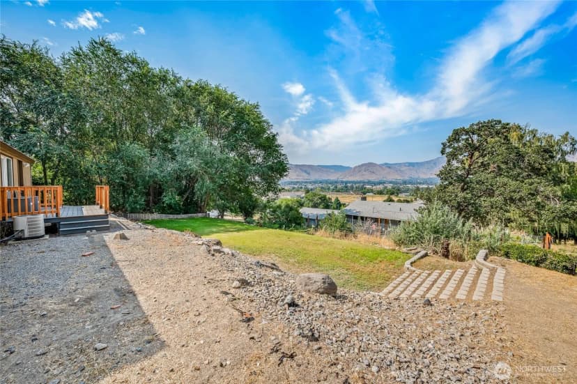 Property photo for 2152 Sunset Hwy, East Wenatchee photo 7
