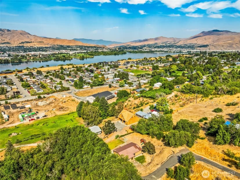 Property photo for 2152 Sunset Hwy, East Wenatchee photo 12