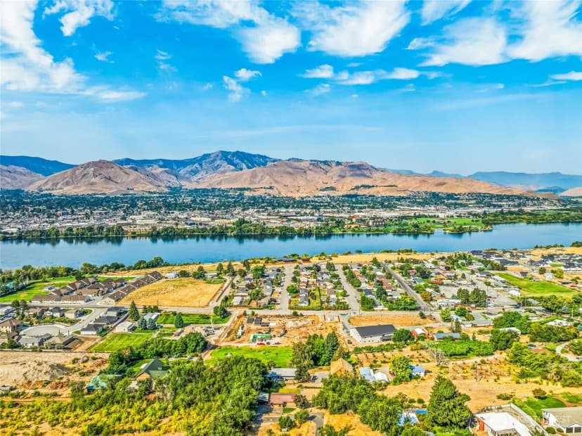 Property photo for 2152 Sunset Hwy, East Wenatchee photo 16