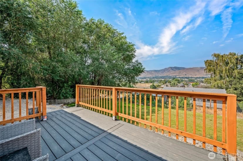 Property photo for 2152 Sunset Hwy, East Wenatchee photo 6
