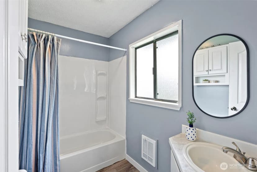 Property photo for 108 Kendall Street, Port Orchard photo 10