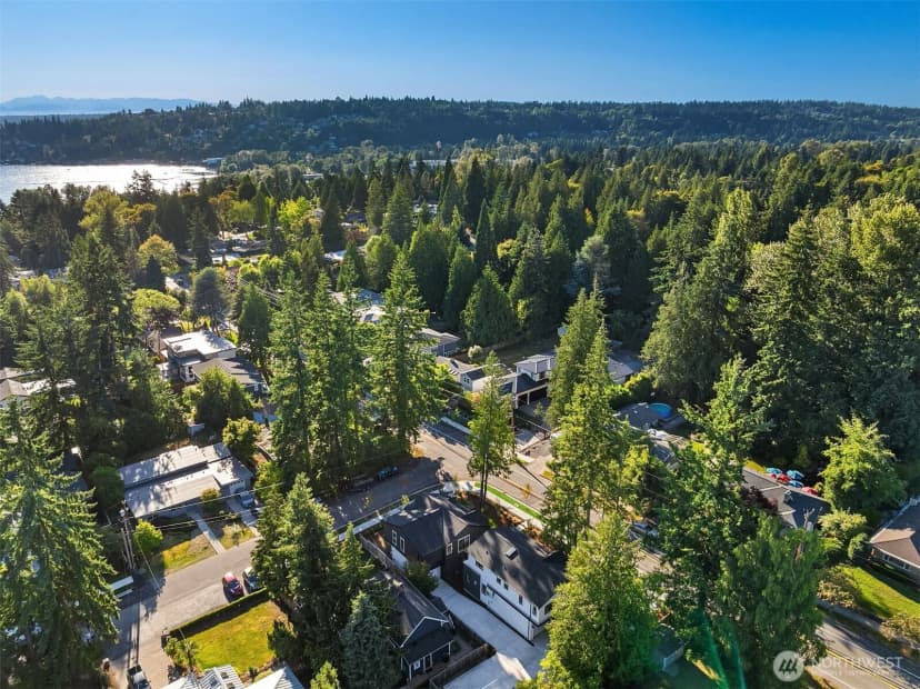 Property photo for 10511 Ne 112th Street, Kirkland photo 32