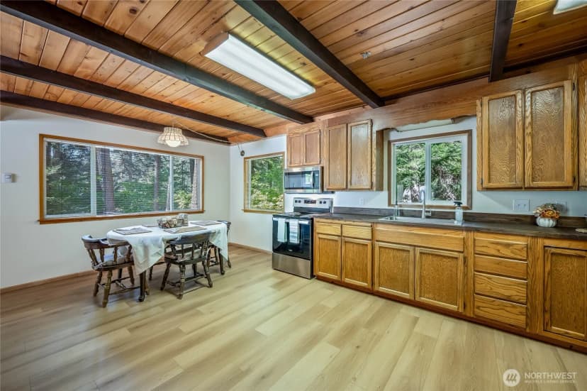 Property photo for 18635 Rieche Road, Leavenworth photo 5