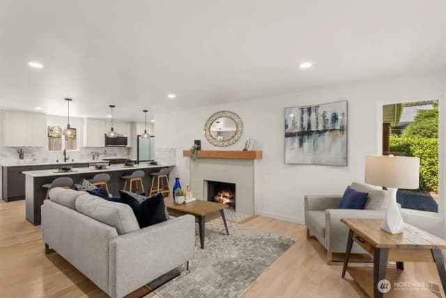 Property photo for 18733 50th Avenue Ne, Lake Forest Park photo 4