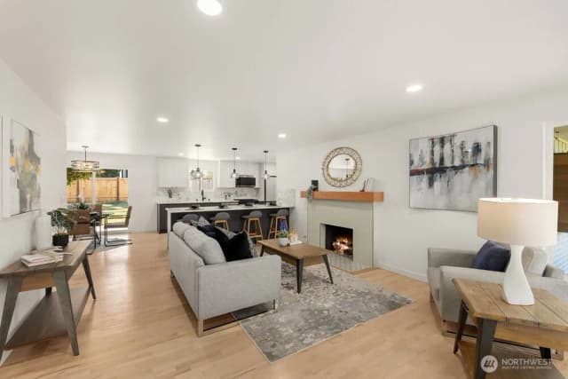 Property photo for 18733 50th Avenue Ne, Lake Forest Park photo 3