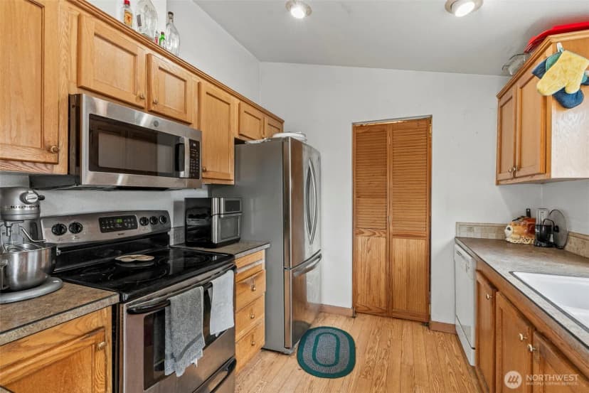 Property photo for 157 Chickadee Drive, Kelso photo 12