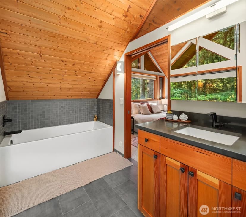 Property photo for 17804 Thorsen Road Sw, Vashon photo 29