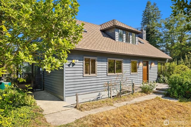 Property photo for 34258 Pilot Point Road Ne, Kingston photo 4